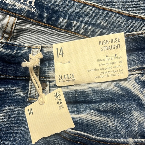 A.N.A Jeans Sz 14 Distressed Stretch High Rise Recycled Cotton Lycra Blend - Picture 7 of 7